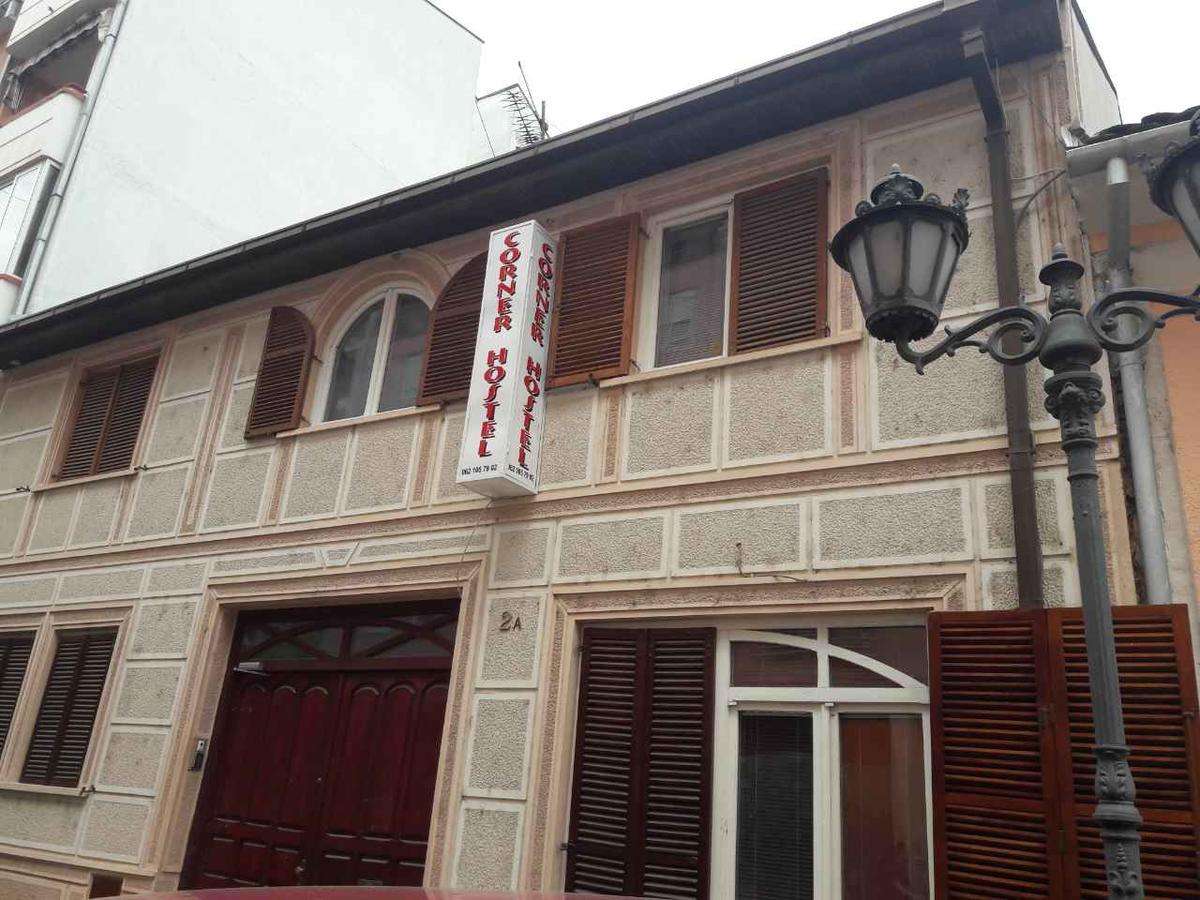 Hostel Corner 021 Novi Sad Bagian luar foto